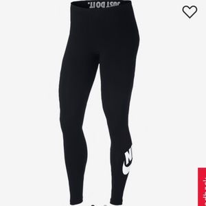 Nike leggings / tights